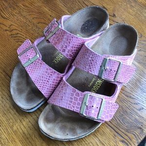 Pink Birkenstock Arizona’s size 37
